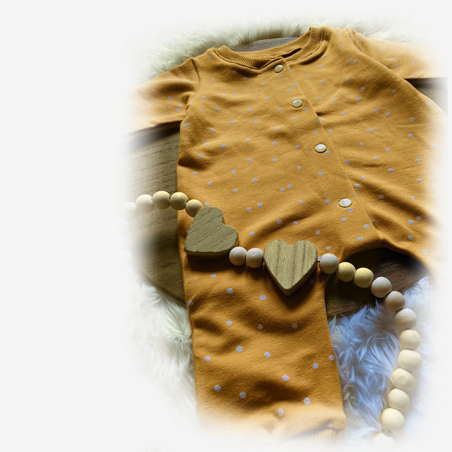Detail van Babypakje Sunny babymaten 50-56. Duurzame handgemaakte babykleding van webshop Cuteez
