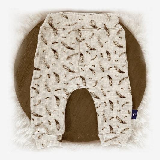 Babybroekje Feather unisex handgemaakt duurzaam webshop Cuteez