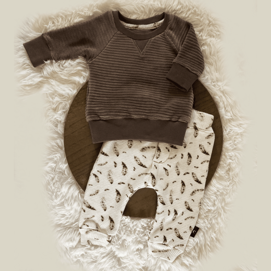 Cuteez's Babyset Feather: Stijlvolle baby- en kinderkleding met bruin en offwhite ontwerp, maat 44-92 beschikbaar