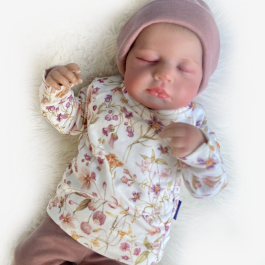 detail hoofdje mutsje van schattige babyset meisje gebloemd mauve prematuur newborn