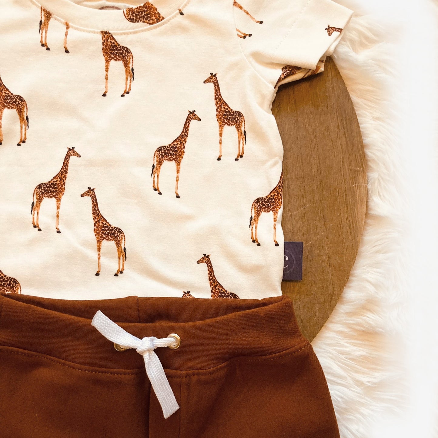 Unisex Sommer Giraffen-Set. Babygrößen 68-98. Handgefertigte Babykleidung.