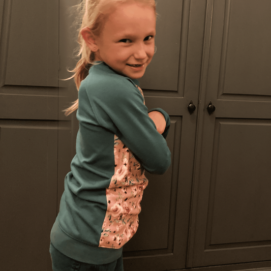 Sweater Rose. Size 92-152. Handmade children's clothing.