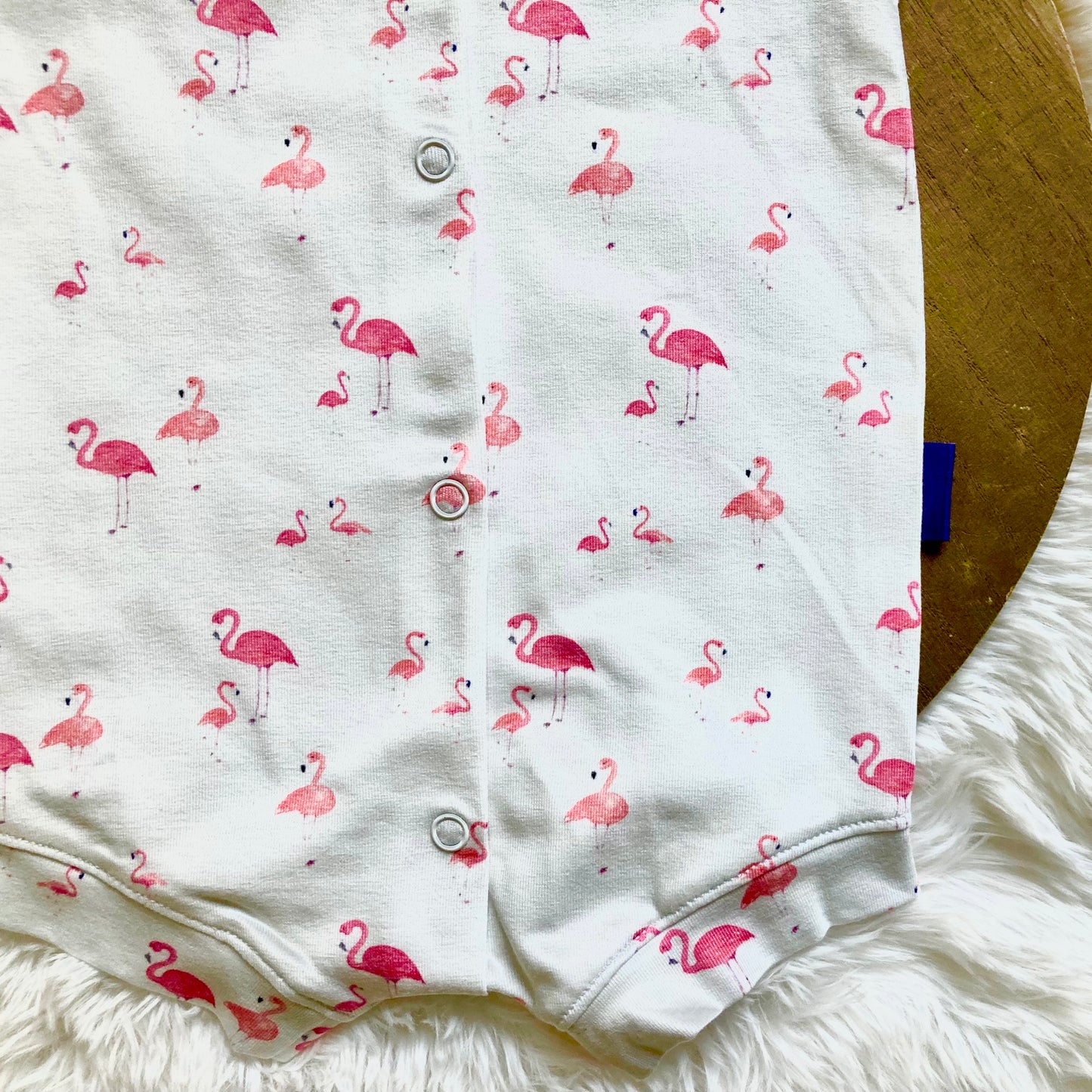 Sommer-Babyanzug Babyanzug Flamingo. Größe 56. Handgefertigte Babykleidung.