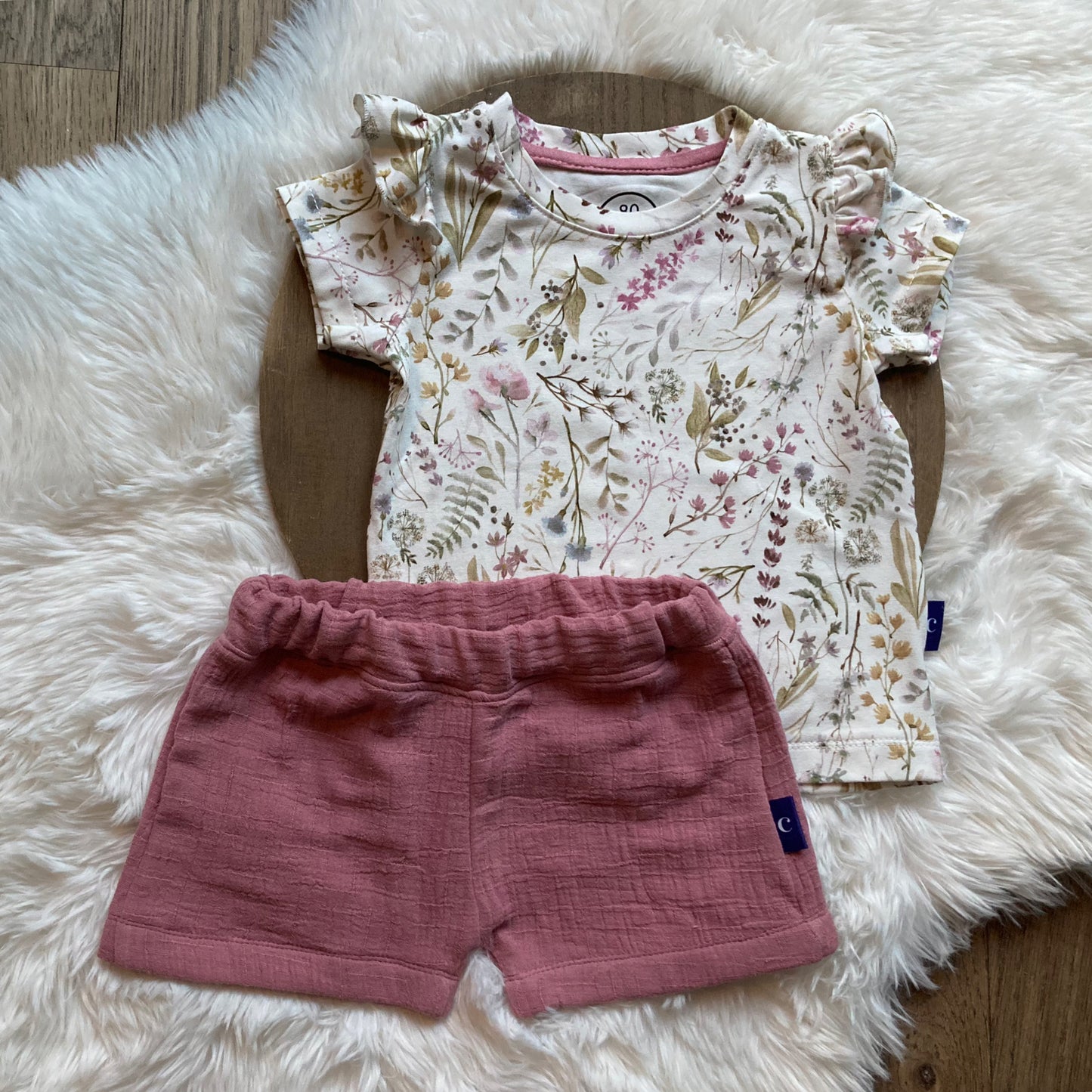 Tshirt Natuurbloem Ruffle. Maat 50-140. Handgemaakte kinderkleding.