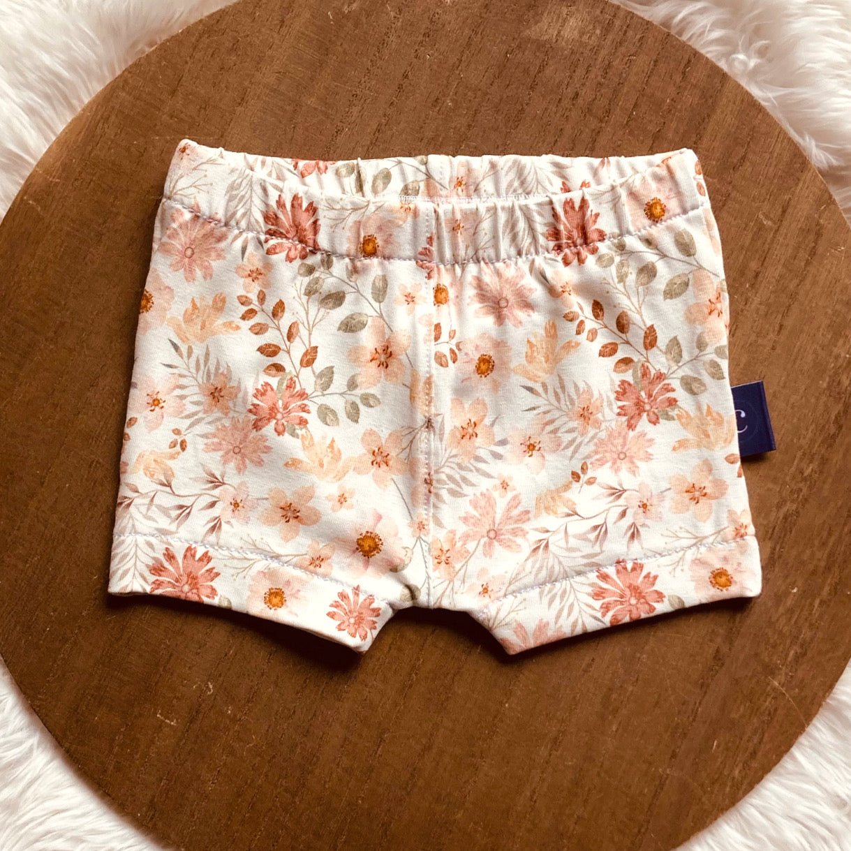 Babyhose Pfirsichblume. Babygröße 50-94. Handgefertigte Babykleidung.