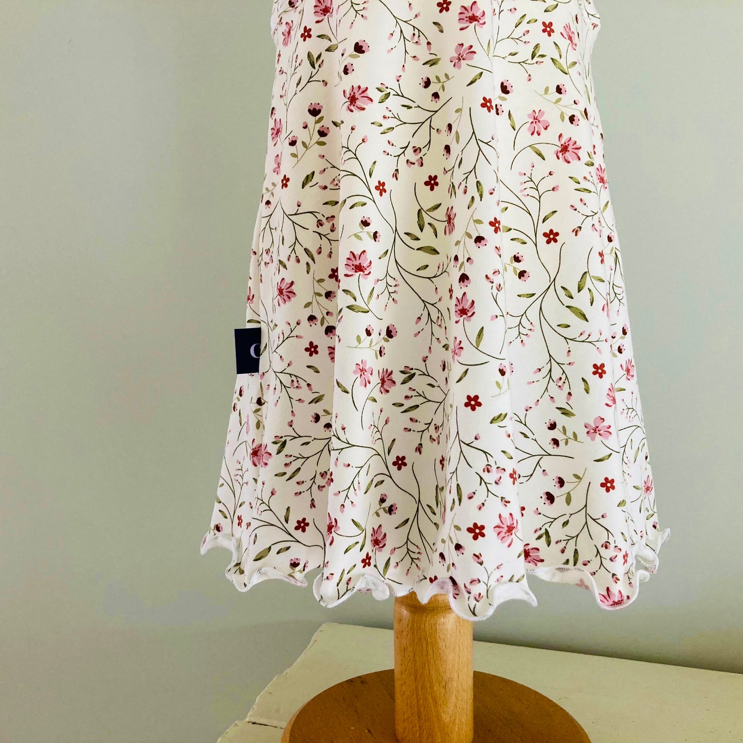 Knee-length summer dress Roos. Children's sizes 62-146. Handmade children's clothing.