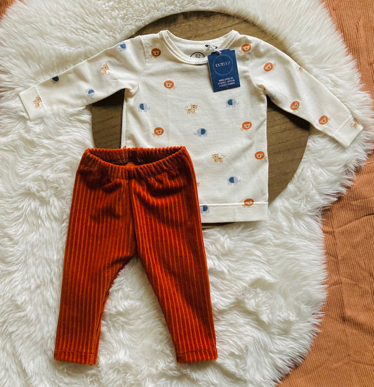 Two-piece set of Animals. Size 62. Handmade baby clothes.