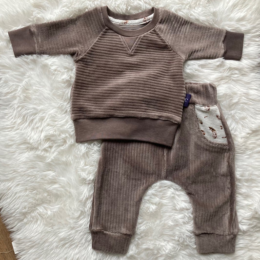 Knitted set Brown. Size 62-80. Handmade baby clothes.