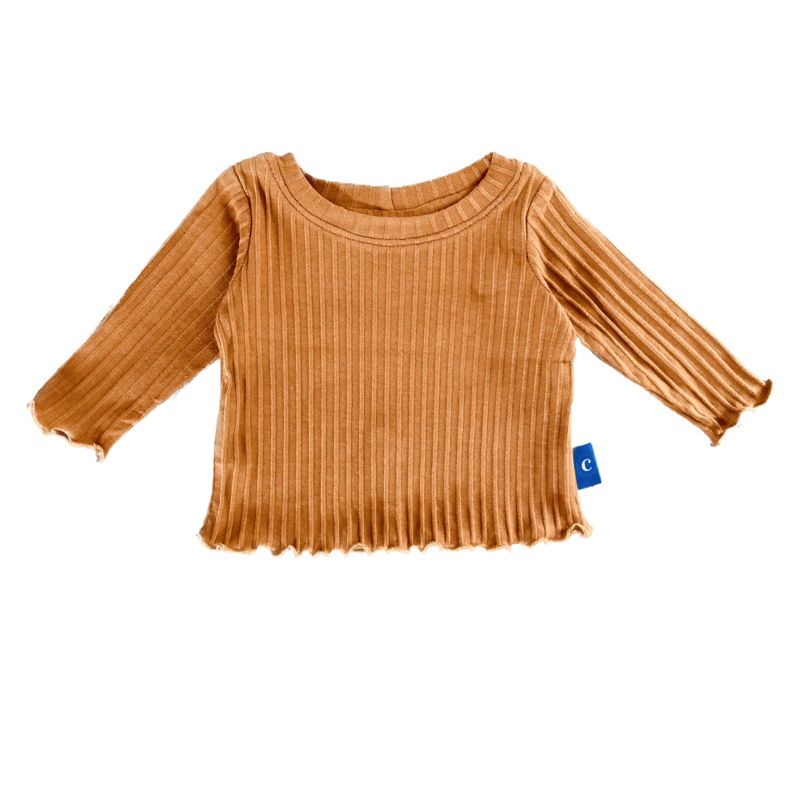 Een ribstof peuter truitje longsleeve in bruin van Cuteez Tweedelig babysetje Camel. Maat 50-80. Handgemaakte babykleding.