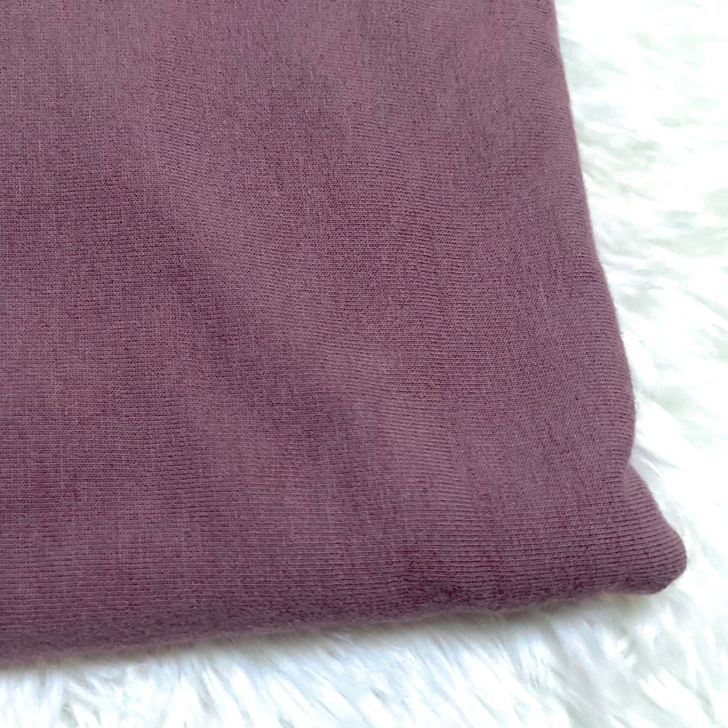 Knit Donker mauve voor handgemaakte baby- en kinderkleding.